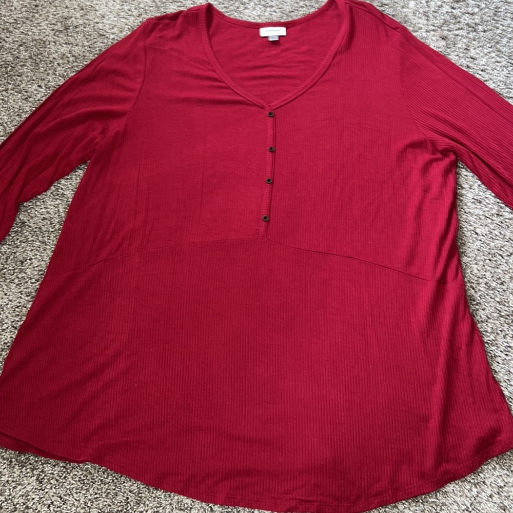 Avenue Ribbed Top - Picture 5 of 7